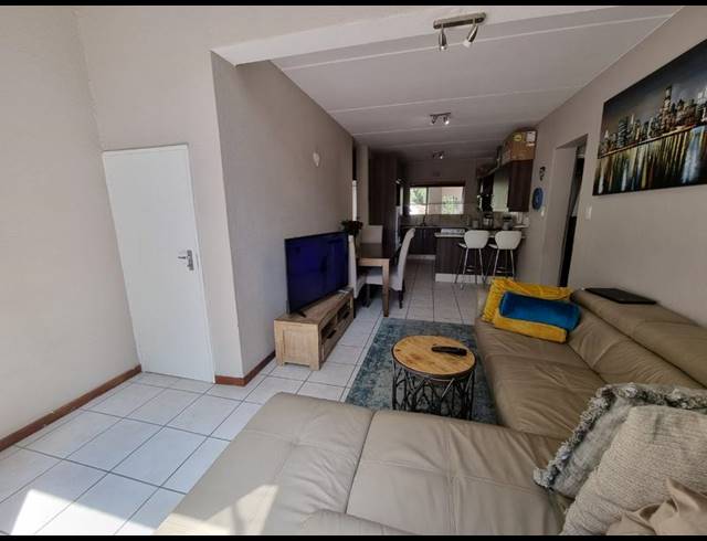 2 BEDROOM APARTMENT FOR SALE IN MORNINGSIDE